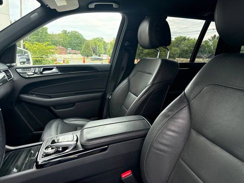 Used 2017 Mercedes-Benz GLS 450 4MATIC image 23