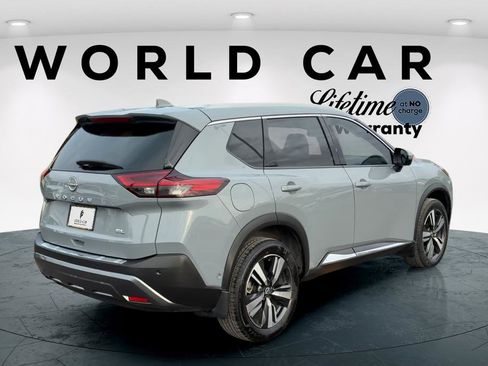 Used 2023 Nissan Rogue SL w/ SL Premium Package FWD image 3