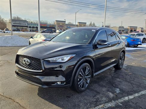 Used 2022 INFINITI QX50 Luxe w/ Appearance Package image 2