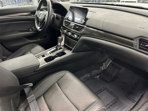 Used 2022 Honda Accord Sport image 17