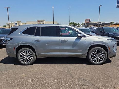 New 2026 Buick Enclave Avenir w/ Super Cruise Package FWD image 4