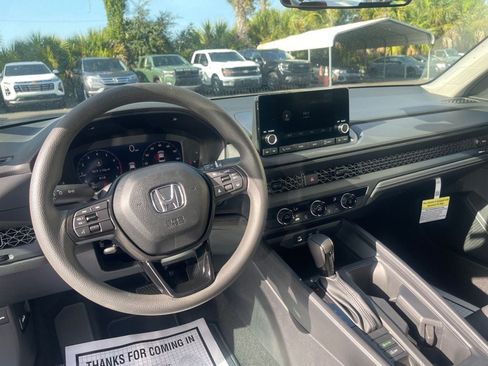Used 2025 Honda Accord LX image 13