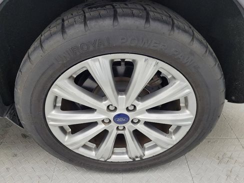 Used 2017 Ford Escape Titanium image 31