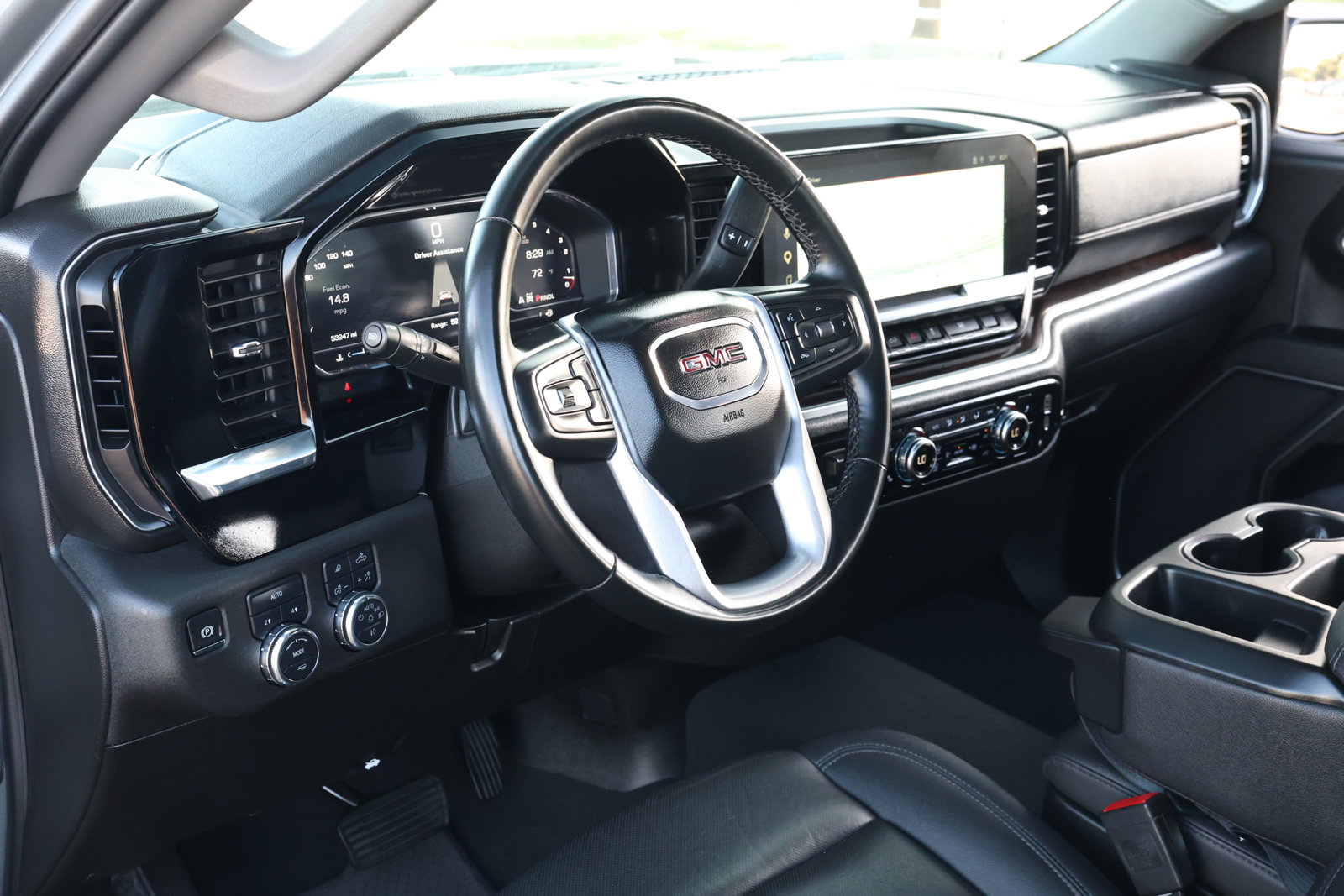 Used 2025 GMC Sierra 1500 SLT AWD/4WD image 13