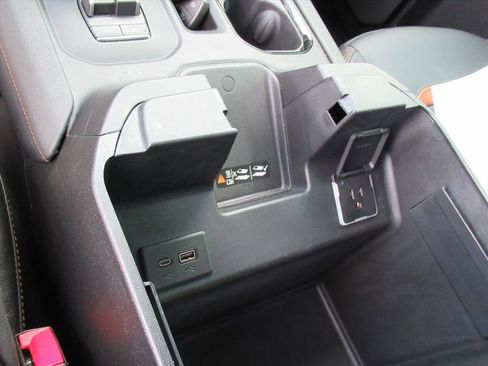 Used 2024 GMC Sierra 1500 AT4 w/ Technology Package image 27