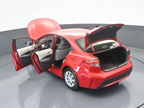 Used 2020 Toyota Corolla LE image 61