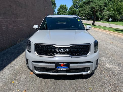 Used 2023 Kia Telluride SX X-Line AWD/4WD image 9
