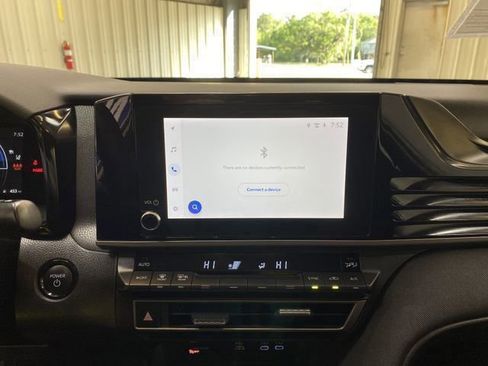 Used 2025 Toyota Camry LE FWD image 40