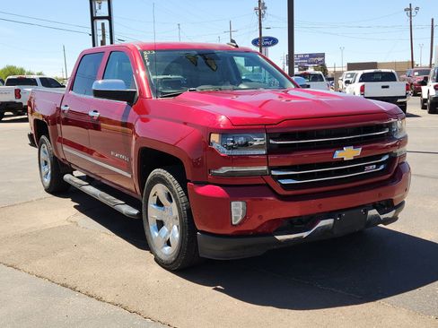 Used 2018 Chevrolet Silverado 1500 LTZ Z71 w/ LTZ Plus Package AWD/4WD image 6