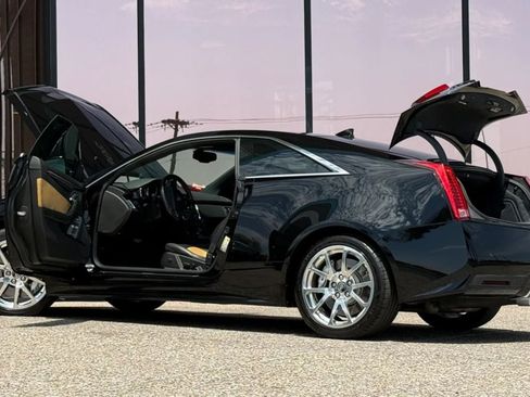 Used 2011 Cadillac CTS V w/ Wood Trim Package RWD image 29