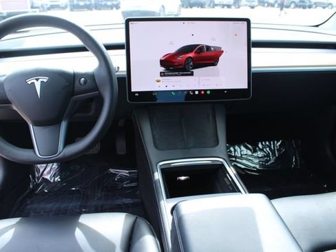 Used 2023 Tesla Model 3 Standard Range RWD image 11