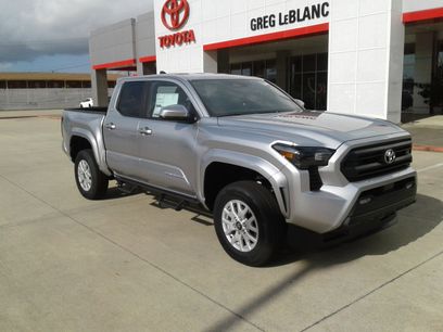 New 2025 Toyota Tacoma SR5