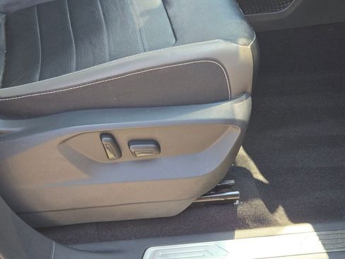 Used 2021 Volkswagen Atlas Cross Sport SEL Premium image 7