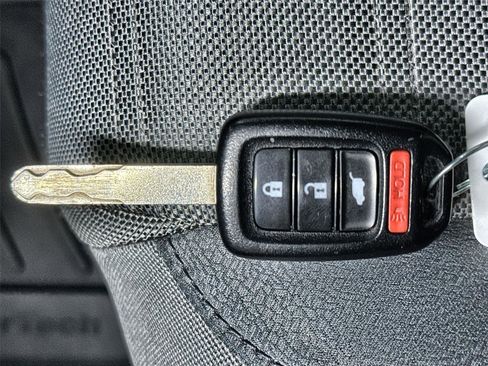 Used 2017 Honda CR-V LX image 30
