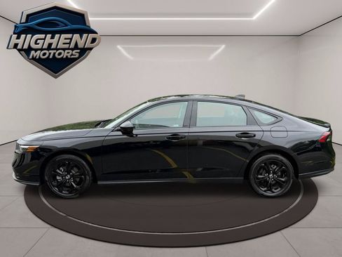 Used 2025 Honda Accord SE image 3