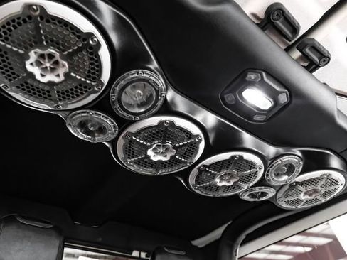 Used 2018 Jeep Wrangler Rubicon image 34