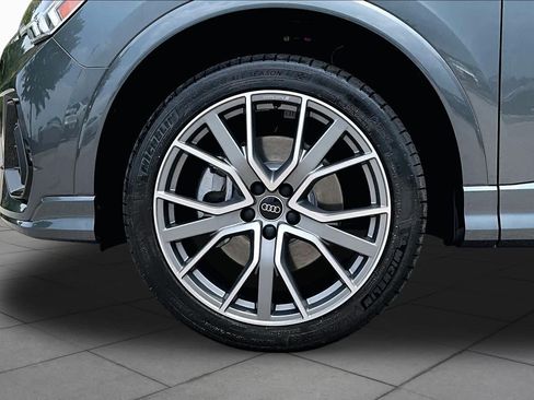 Used 2025 Audi Q3 2.0T Premium Plus AWD/4WD image 10