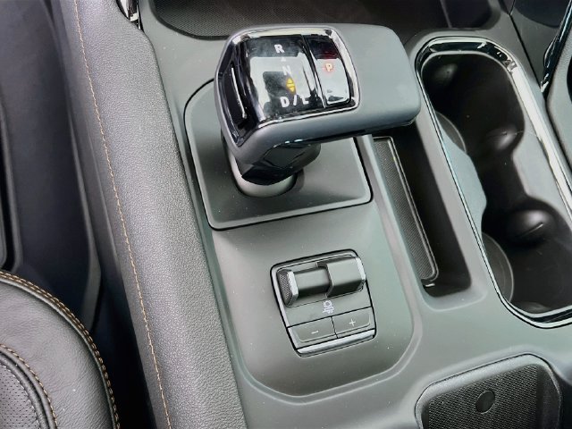 New 2026 GMC Sierra 1500 AT4 w/ AT4 Premium Package AWD/4WD image 12