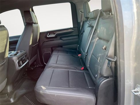Used 2025 GMC Sierra 3500 SLT w/ SLT Premium Package image 13
