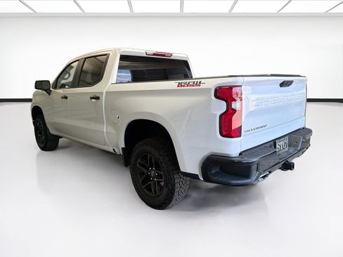 Used 2025 Chevrolet Silverado 1500 LT Trail Boss w/ Protection Package AWD/4WD image 6