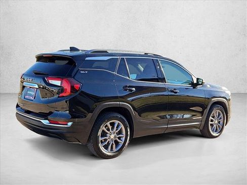 Used 2023 GMC Terrain SLT FWD image 5