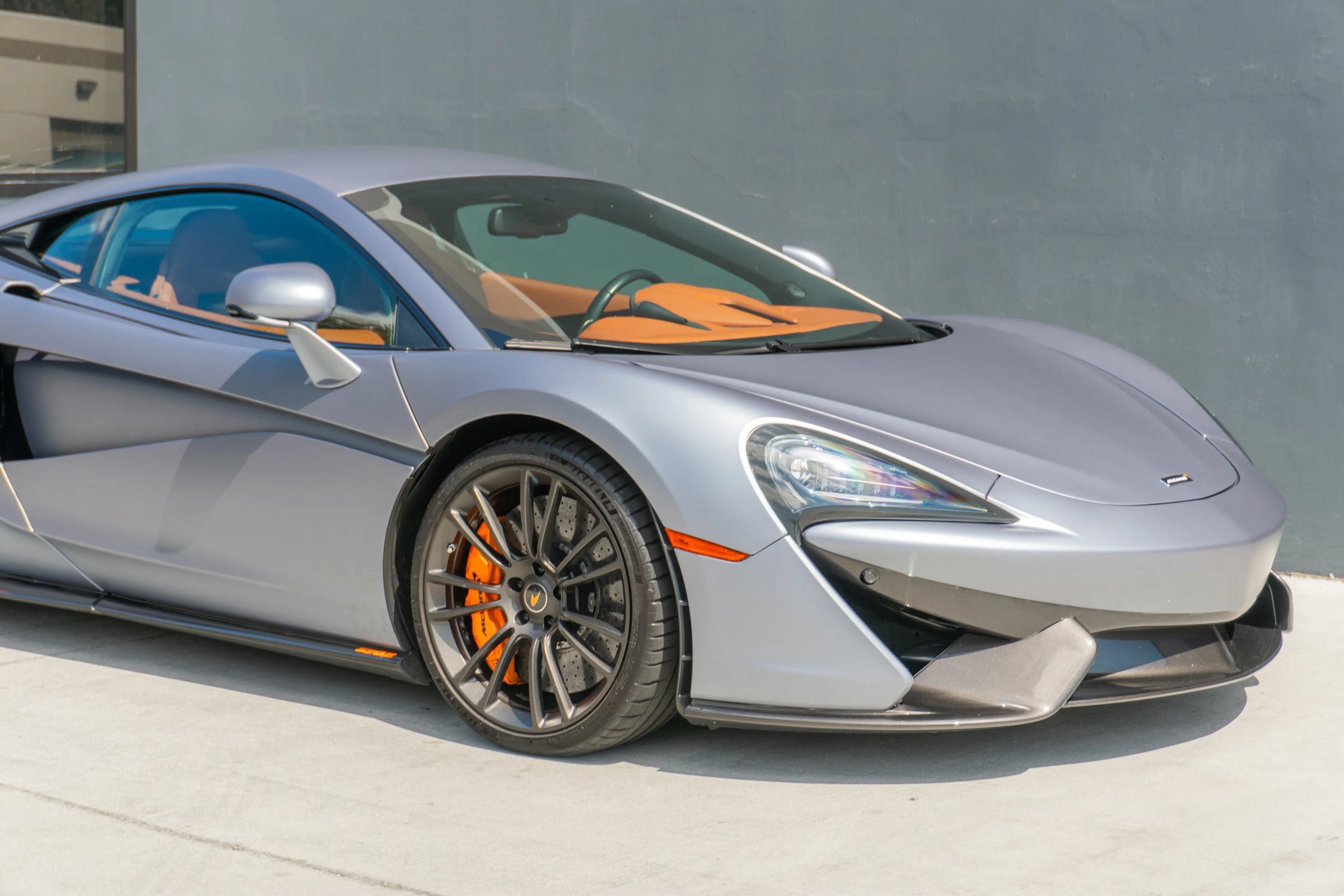 Used 2017 McLaren 570S Coupe RWD image 37