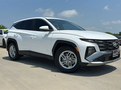Used 2026 Hyundai Tucson SE FWD image 5