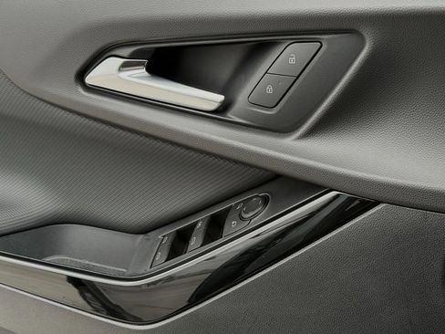 New 2026 Chevrolet Equinox LT image 20