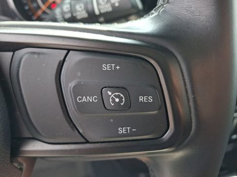 Used 2022 Jeep Wrangler Sport AWD/4WD image 26