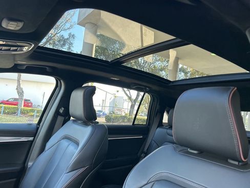 Used 2024 Jeep Wagoneer Launch Edition image 19