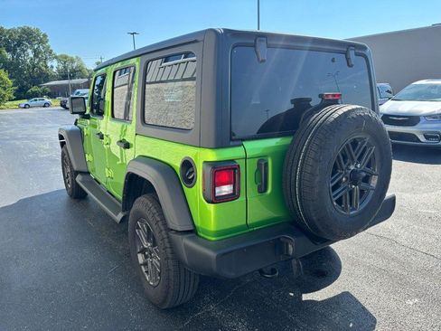 Used 2025 Jeep Wrangler Unlimited Sport AWD/4WD image 6