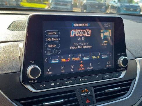 Certified 2024 Nissan Altima 2.5 SR image 29