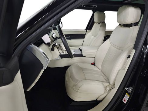 Used 2024 Land Rover Range Rover SE AWD/4WD image 18