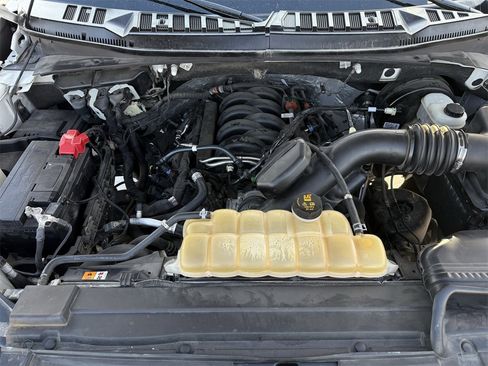 Used 2019 Ford F150 XLT image 29