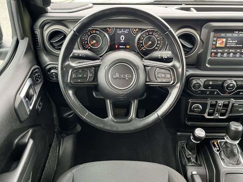 Used 2022 Jeep Gladiator Sport image 17