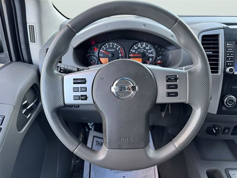 Used 2019 Nissan Frontier SV image 20