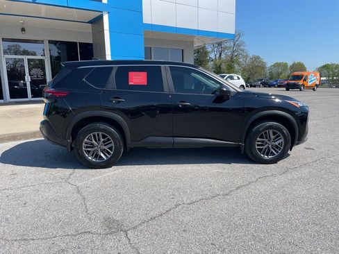 Used 2023 Nissan Rogue S image 48