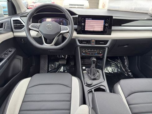 New 2026 Volkswagen Taos SEL AWD/4WD image 26