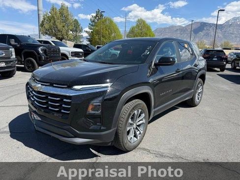 Used 2026 Chevrolet Equinox LT image 3