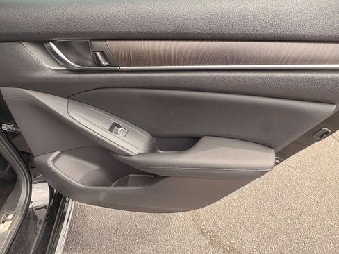 Used 2022 Honda Accord EX-L image 20