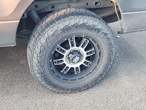 Used 2012 Ford F150 XLT w/ XLT Chrome Pkg image 7