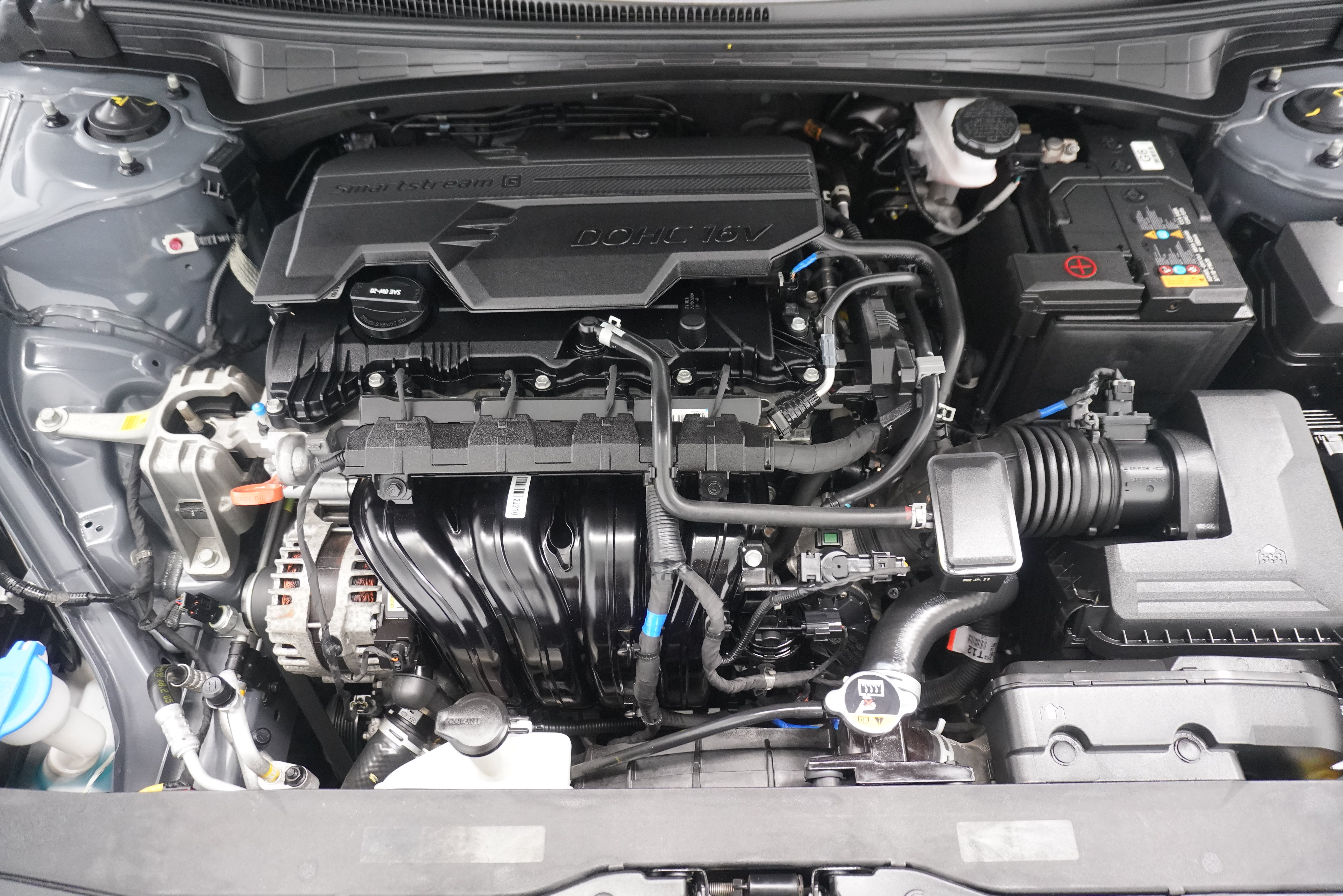 Used 2022 Hyundai Elantra SEL w/ Convenience + Premium Package FWD image 31