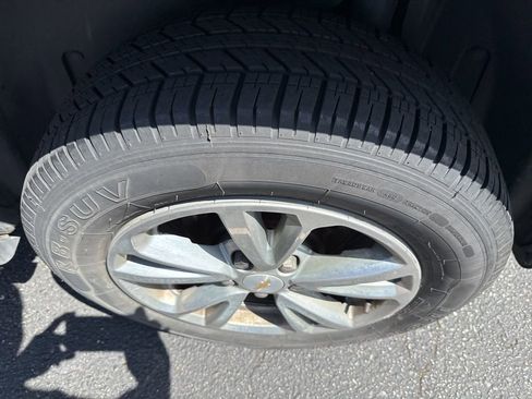 Used 2017 Chevrolet Equinox LS AWD/4WD image 9