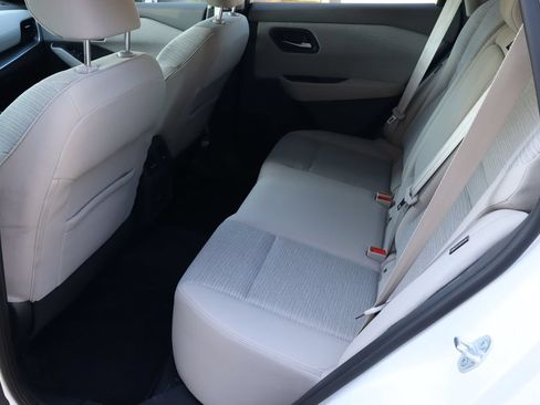 Used 2021 Nissan Rogue SV FWD image 5