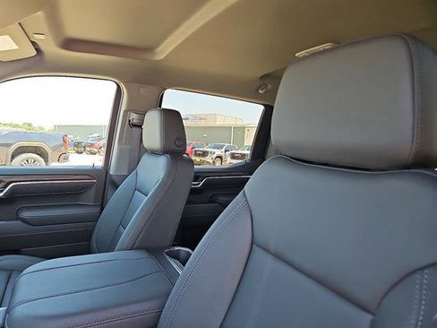 New 2026 GMC Sierra 1500 SLT image 14