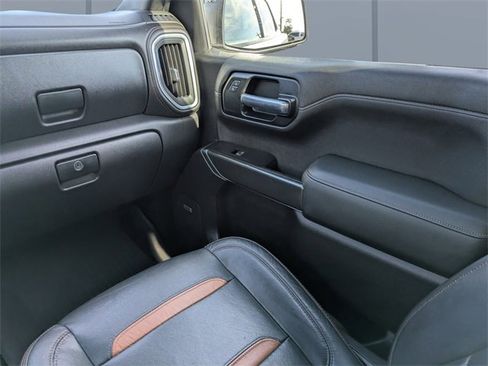 Used 2020 GMC Sierra 1500 AT4 w/ AT4 Premium Package image 17