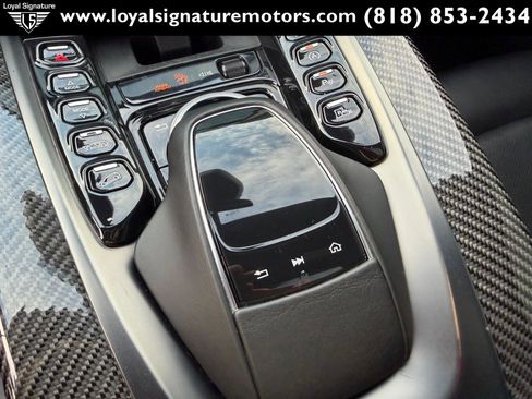 Used 2021 Aston Martin DBX image 28