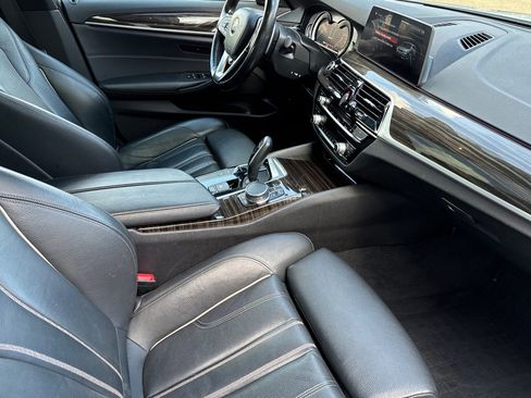 Used 2018 BMW 530e xDrive image 15