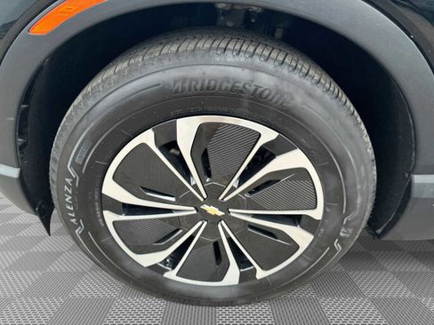 Certified 2024 Chevrolet Blazer EV LT image 32