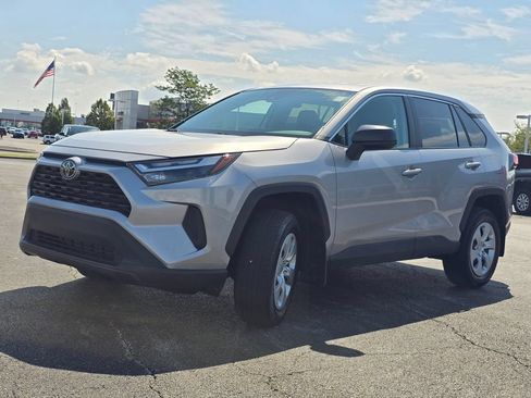 Certified 2023 Toyota RAV4 LE AWD/4WD image 15
